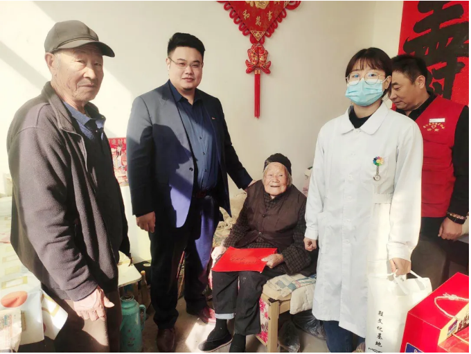 愛在重陽(yáng)節(jié)，慰問暖人心